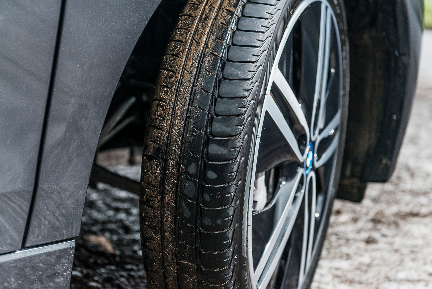 Best Low Rolling Resistance Tires For Electric Cars